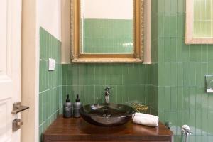 Downtown Glass & Glory - Heritage Stay