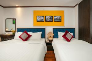 Silk Flower Hotel & Spa