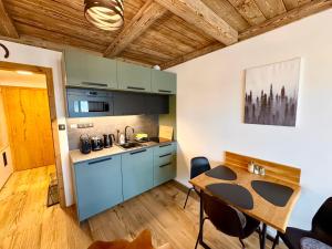 CORSO RUSTIC Luxury Apartment Harrachov, Ski in - Ski out, High Speed Wi-fi, Smart TV