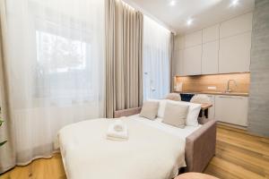 Stacja Jeżyce Superior Apartments by BookingHost