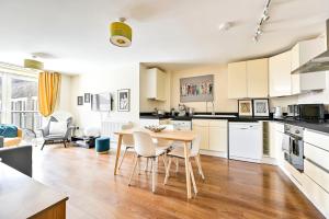 Old Street 2 Bed Flat Next Tube