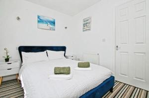 Atlantic Reach – Cozy 2-Bed with Parking