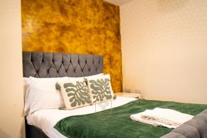 Firdaus Central Huddersfield Apartments