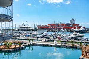 Waterfront Experience