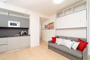 Waterfront Experience