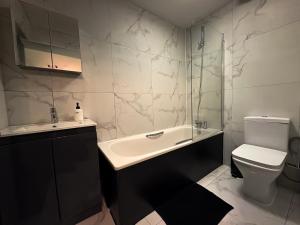 Kings Cross 1 BR & Sofa Bed