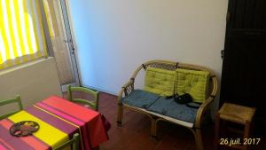 Grand studio avec Véranda à 250m de la plage