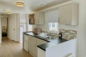 Golden Gate Holiday Centre - Holiday Accommodation 19058