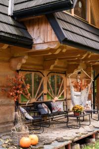 Chata pod Nosalem - Domek z jacuzzi z bala w Zakopanym