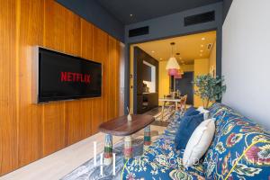 LUX The Modern Retro Suite