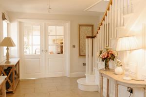 Lambourne House by Birch stays