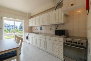 Urban Beach - Pequeno Infante