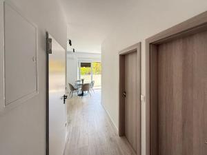 Apartment Mark - Old Town of Sinj view, parking