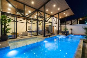 NEW! Sleek Design Oxygen Pool Villa 3 BR - Sunset Garden 14