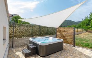 MAB Sweet Home By Villas Guide