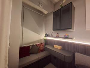 Studio apartment Transpark Cibubur with Netflix by Helens Room