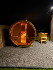 Klimatyczny domek z jacuzzi i sauną w górach Beskidy ALOHA PIE