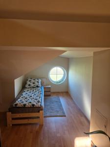 Noclegi Opole-Chmielowice Apartament C