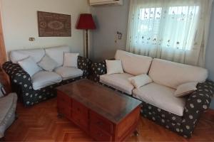 3 Bed Apartment Sleeps 7 - Concierge Available