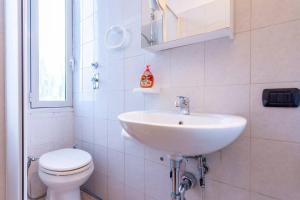 Deluxe Studio, Wi-Fi, self check-in, air condition