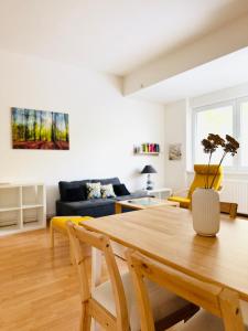 Srdce Mesta 1 - zážitkový apartmán Na Pešej Zóne s balkónom a terasou