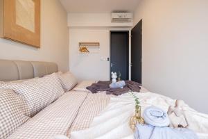 M Vertica KL Residence Tower E by Feel Home