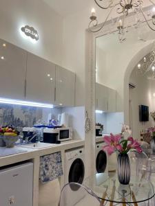 Midorigami Jacuzzi suite Spanish Steps apt