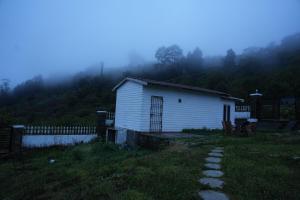 December Holiday inn 1 Bedroom House with 2 tent houses