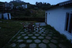 Close2heaven 1 Bedroom privacy House with a basic kitchen