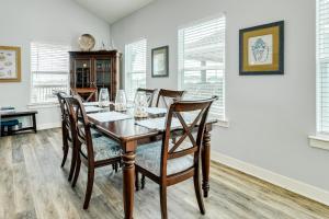 Prime Steps to Beach Large Deck Pet Friendly