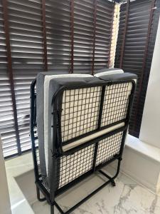 Luxury 1 Bedroom Back House In Lakeside