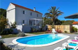 Lovely Home In Brbinj With Wifi