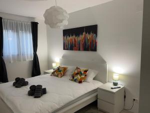 LuxStay Apartments APT3 - Private Parking, Terrace