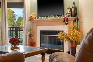 Fairway Retreat for 6 - Walk-in and Pet Friendly