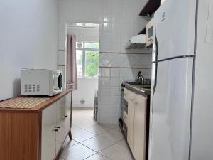 B915 - Apartamento 2 quartos em cond. com piscina