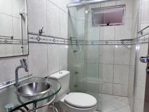 B915 - Apartamento 2 quartos em cond. com piscina