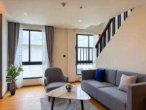 Luxury 5-star Duplex in La Vita Sea View