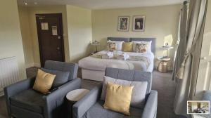 Lovelady Shield House