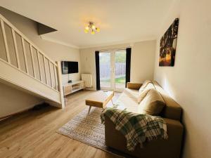 Mezzo House- Entire property