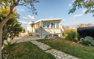 Cozy Apartment In Pag With Wifi