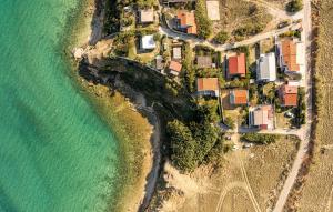 Cozy Apartment In Pag With Wifi