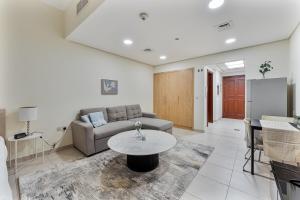 Splendid Studio near Canal & famous Golf Clubs