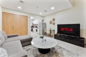 Splendid Studio near Canal & famous Golf Clubs