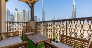 Downtown 2BHK Iconic Burj Khalifa Views