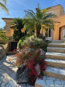 Villa avec piscine à quelques minutes de la mer