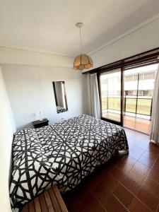 Departamento con cochera Pinamar Centro