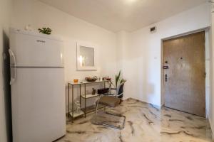 Central City Retreat - with Natural Lighting