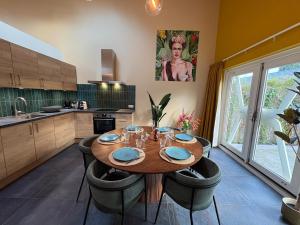 Sfeervolle villa met sauna aan de rand van het bos