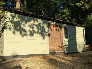 Woodland Cabin - Cotswold Way - Logs & Dogs