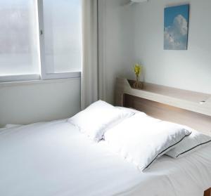 4Min Yeoksam St 9Min Gangnam St 7Min Eonju St